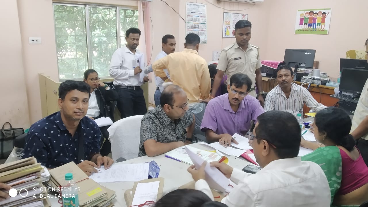 জাতীয় লোক আদালত হাওড়া জেলা আদালতও তার ব্যতিক্রমী নয়