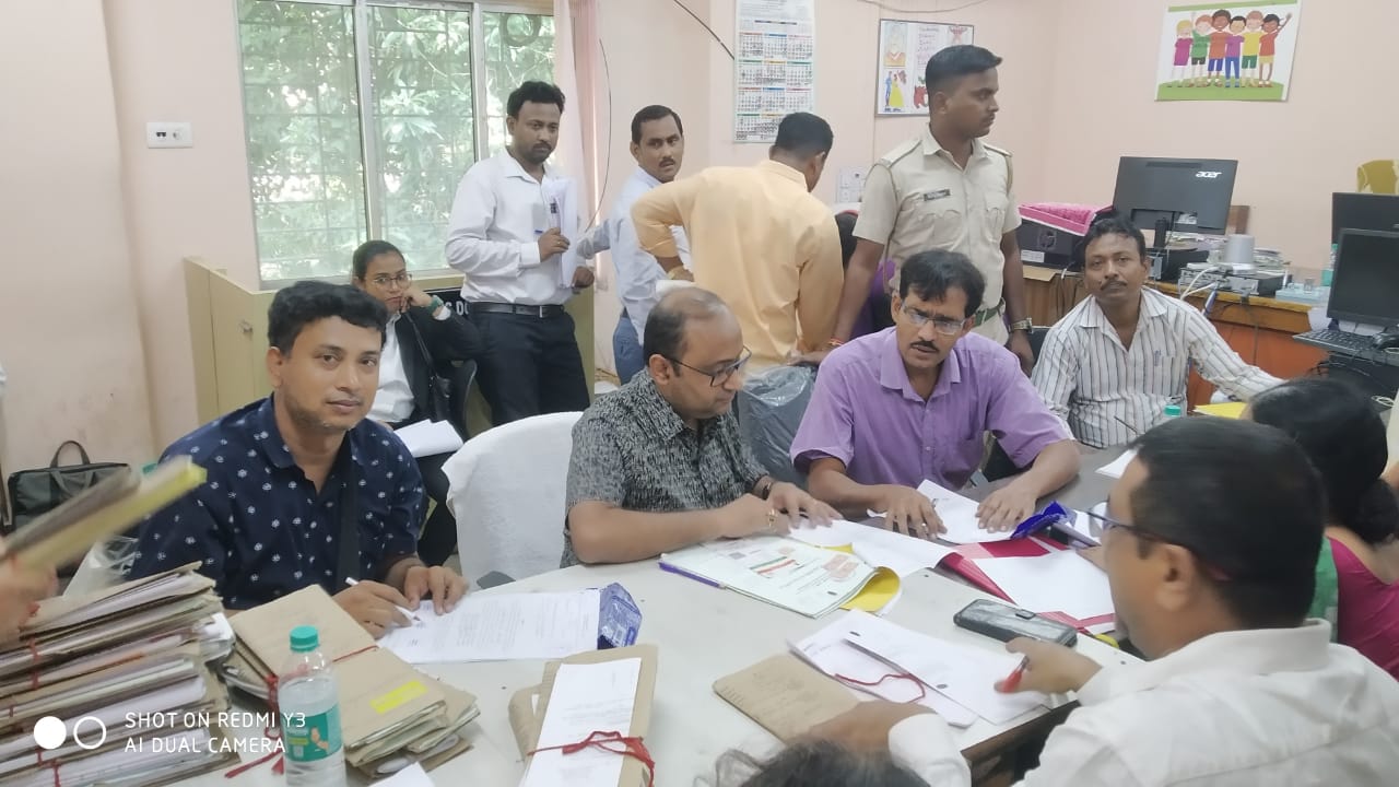 জাতীয় লোক আদালত হাওড়া জেলা আদালতও তার ব্যতিক্রমী নয়