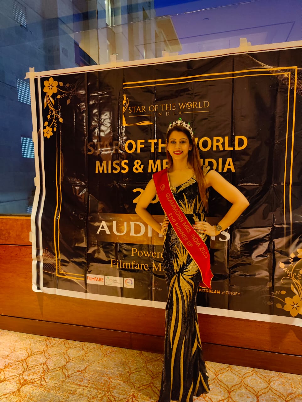 'গ্ল্যামন মিসেস ইন্ডিয়া ২০২৩' প্রতিযোগিতায় জয়ী লিলুয়ার গৃহবধূ রিঙ্কু জয়সোয়াল