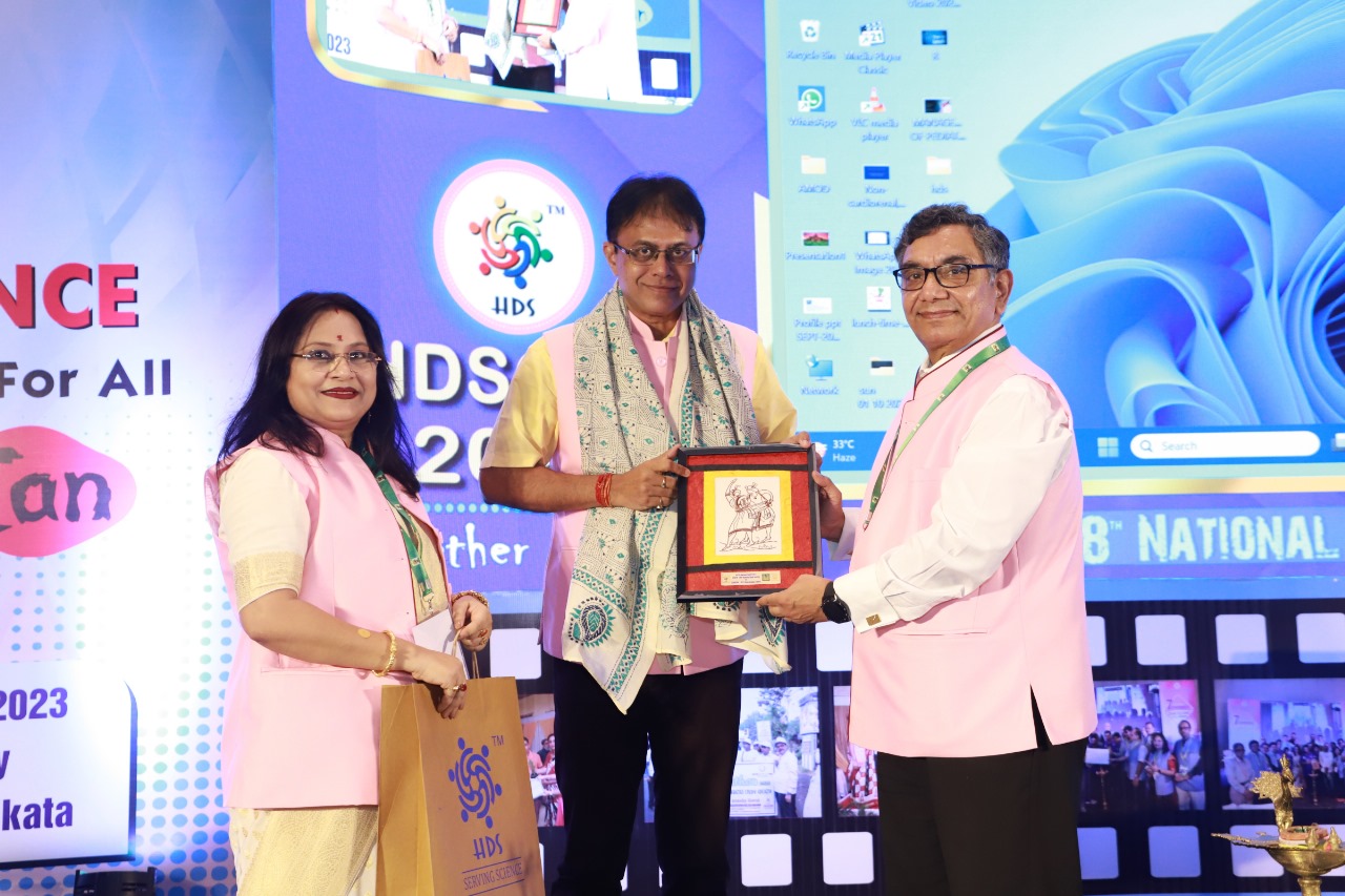 জাঙ্ক ফুডের ব্যবহার কমিয়ে শরীর চর্চার মাধ্যমে ডায়াবেটিসের মতো রোগকে নিয়ন্ত্রণে আনা