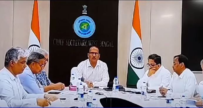 সিকিমে মেঘভাঙা বৃষ্টিতে তিস্তা ব্যারেজের বাঁধ ভেঙে উত্তরবঙ্গের চার জেলায় বন্যা