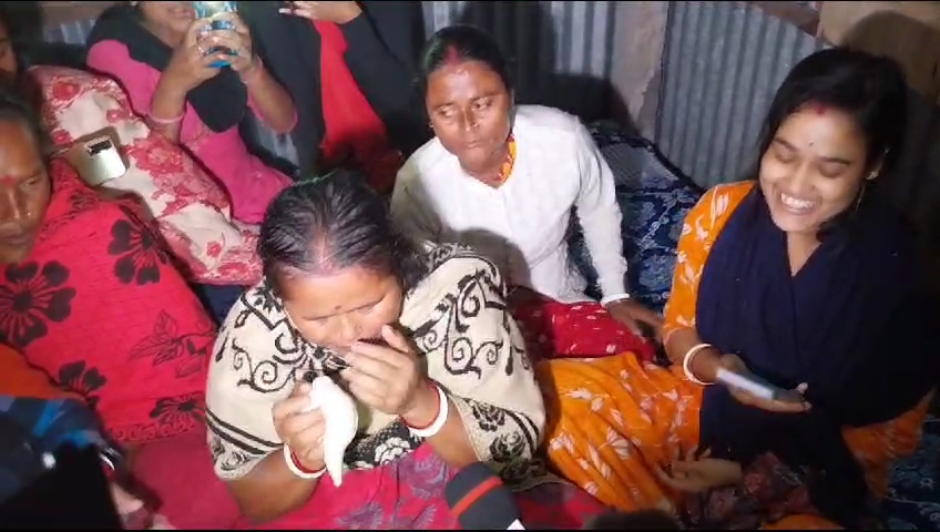 ১২ নভেম্বর থেকে উত্তরকাশীর ধস নামা সিলকিয়ারা সুড়ঙ্গ থেকে নিরাপদে উদ্ধার হয় শ্রমিকরা