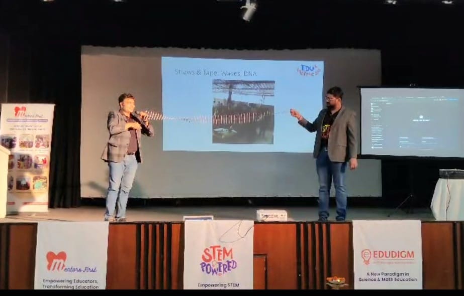 শিক্ষায় গতি আনতে শিক্ষকদের আর্টিফিসিয়াল ইন্টেলিজেন্সির পাঠ