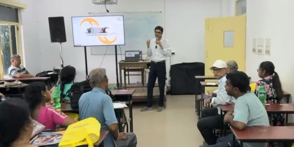 বধিরত্ব দূর করতে ককলিয়া প্রতিস্থাপনে জোর দিলেন চিকিৎসকরা