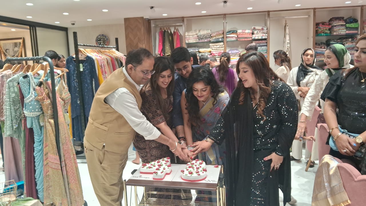 Sale of Traditional Attire at Park Street