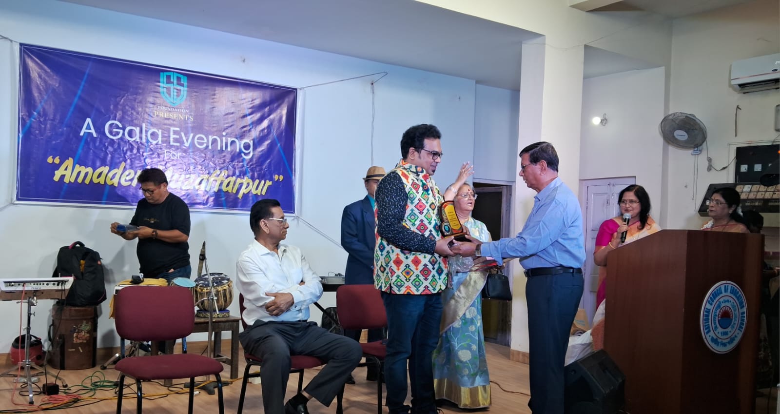 শিকড়ের টানে কতো মানুষ শেষ বয়সেও একবার নিজের জন্মভূমিকে দেখতে যান