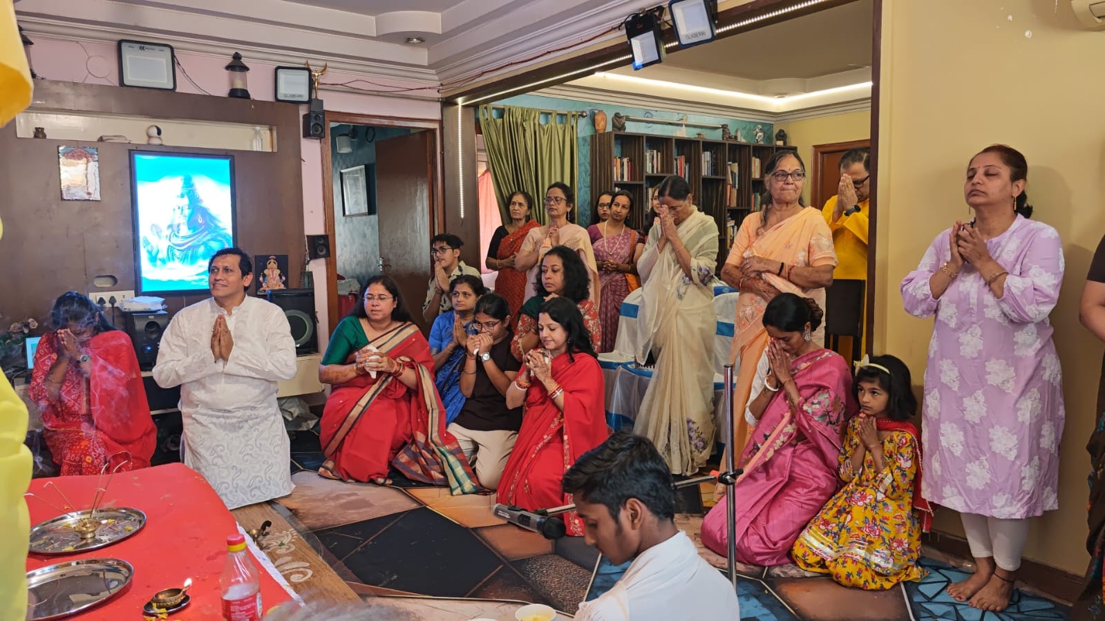 প্রবাসে দুর্গোৎসব - বেঙ্গালুরুর পালবাড়ির পুজোয় বাঙালি সংস্কৃতির সেতুবন্ধন